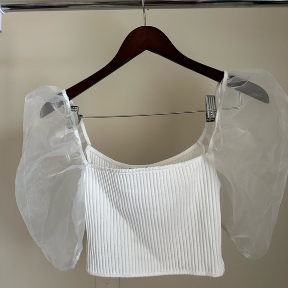 Women’s Zara Crop Top - Picture 2 of 3